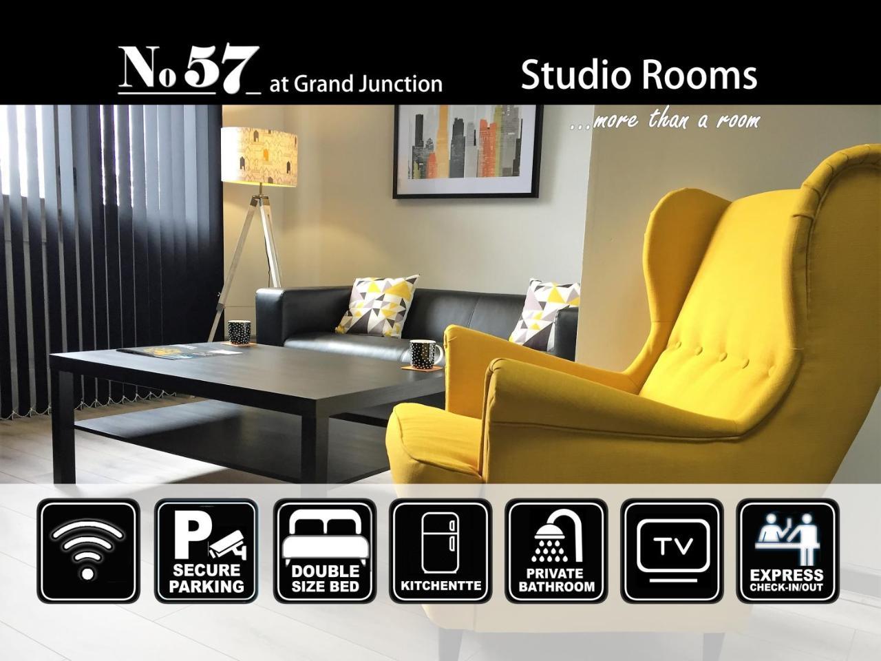 Aparthotel No57 Crewe Esterno foto