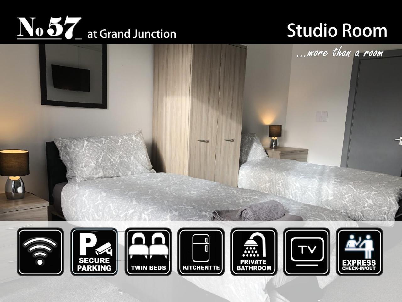 Aparthotel No57 Crewe Esterno foto